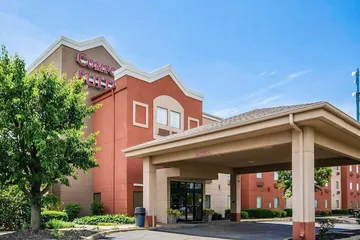 Comfort Suites Louisville East