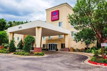 Comfort Suites Independence - Kansas City