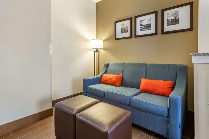 Room 5 of 51