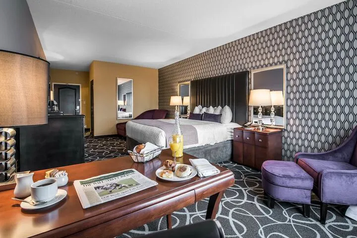 Room 3 of 25