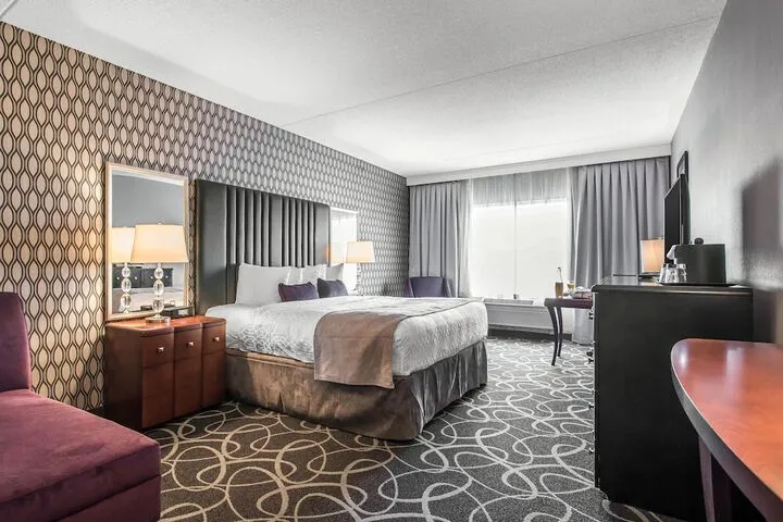 Room 2 of 25
