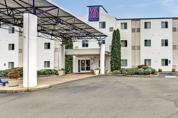 Motel 6 Roseburg OR
