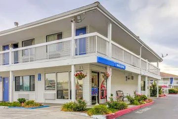 Motel 6 Medford OR - North