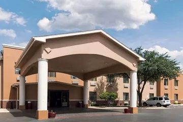 Quality Suites Midland North Loop 250