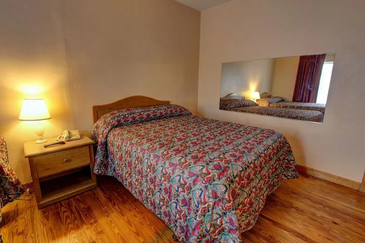 Room 5 of 34