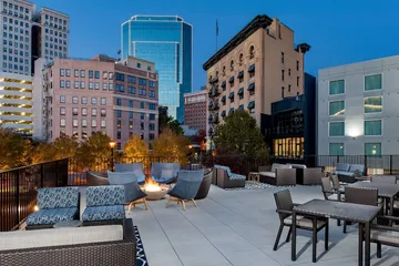 Fairfield Inn & Suites Fort Worth Downtown / Convention Center