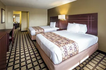 Travelers Inn