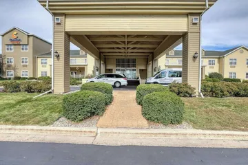 Comfort Suites Appleton Airport
