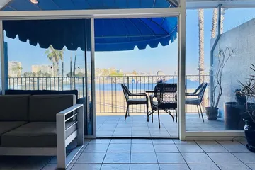 Foghorn Harbor Inn