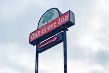 Oak Grove Inn