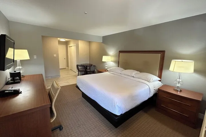 Room 4 of 15