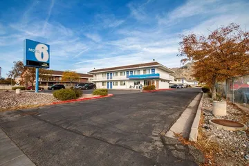 Motel 6 Wendover UT