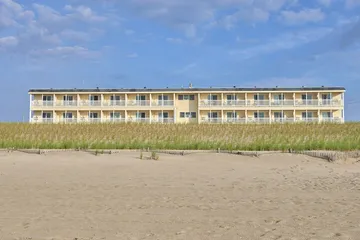 Drifting Sands Oceanfront Hotel