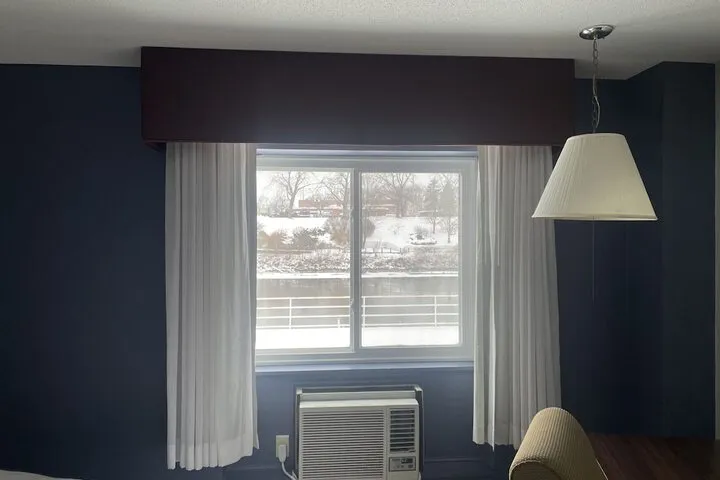 Room 4 of 29