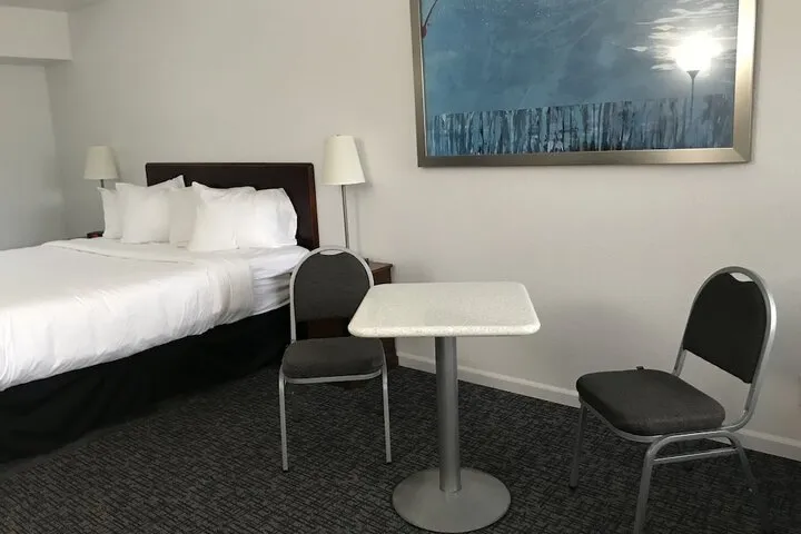 Room 5 of 55