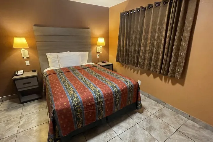 Room 5 of 45