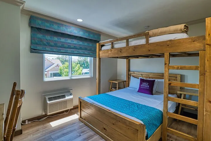 Room 5 of 46