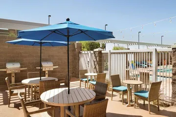 Home2 Suites by Hilton Glendale - Westgate