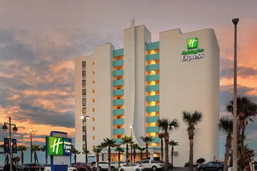 Holiday Inn Express & Suites Oceanfront by IHG