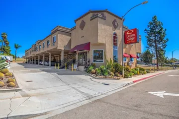 Econo Lodge Inn & Suites Fallbrook Downtown