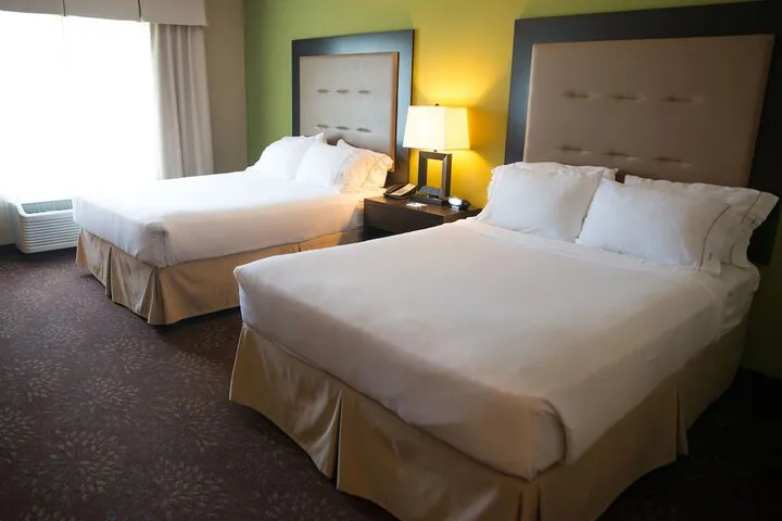 Room 2 of 50