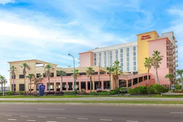 Hampton Inn & Suites Orange Beach / Gulf Front