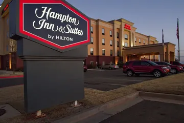 Hampton Inn & Suites Elk City
