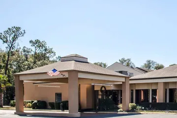 Quality Inn & Suites Pensacola Bayview