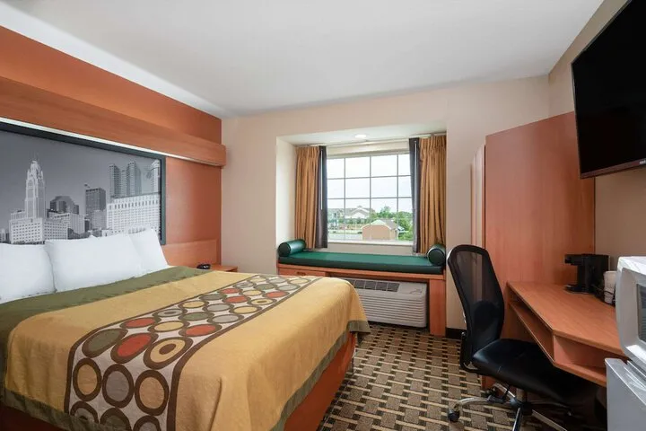 Room 3 of 17