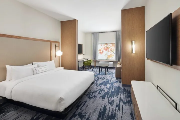 Room 4 of 23