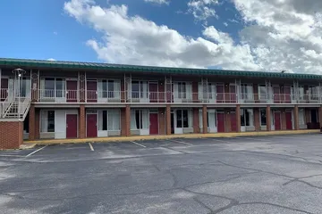 Coachmans Inn Motel
