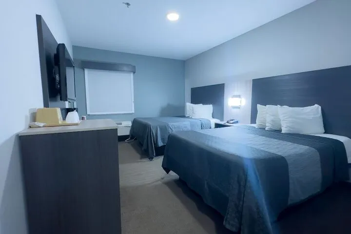 Room 4 of 19