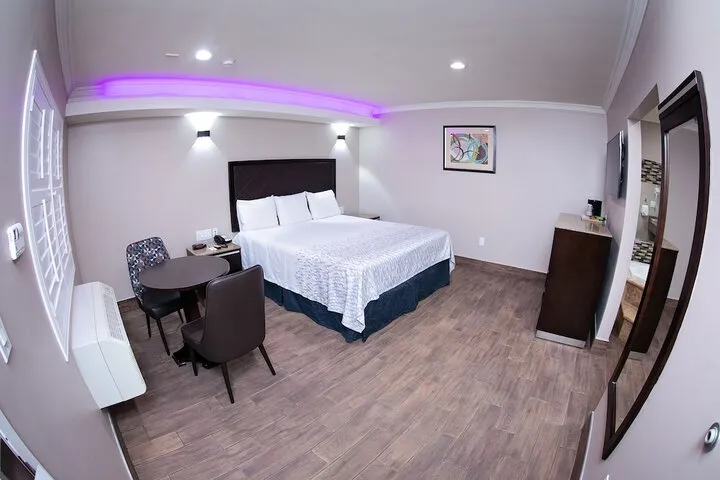 Room 4 of 37