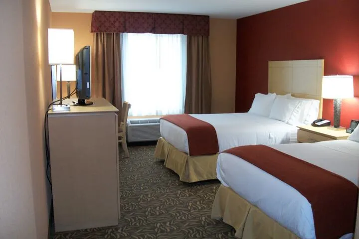 Room 5 of 23