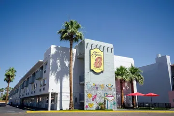 Super 8 by Wyndham Las Vegas North Strip / Fremont St. Area