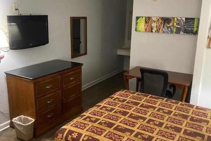 Room 3 of 15