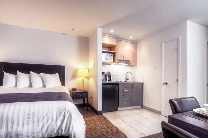 Room 4 of 34
