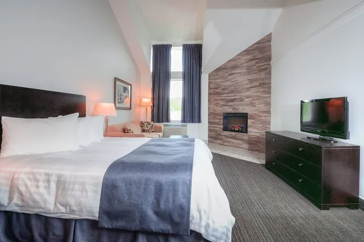 Room 5 of 34