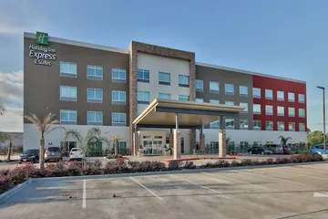 Holiday Inn Express & Suites Houston East - Beltway 8 by IHG