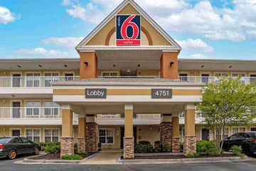 Studio 6 Extended Stay Huntsville AL - US Space & Rocket Center