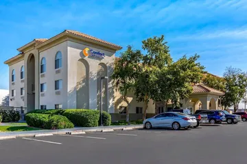 Comfort Inn & Suites Phoenix North / Deer Valley