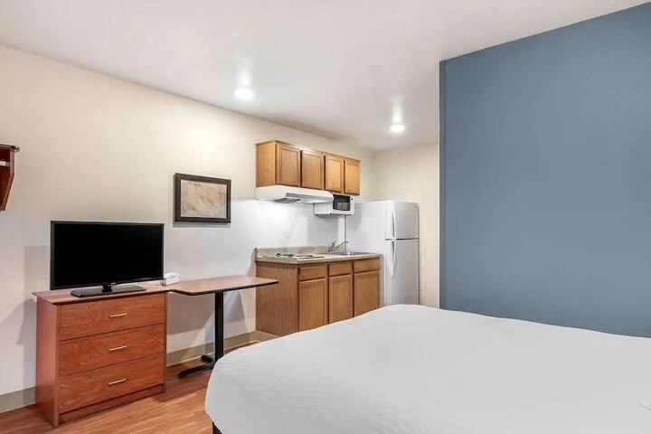 Room 4 of 24