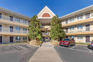 Extended Stay America Select Suites - St. Louis - Westport - E Lackland Rd