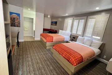 Presidio Parkway Inn
