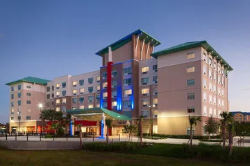 Holiday Inn Express & Suites Orlando at SeaWorld by IHG