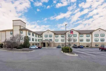 Studio 6 Corporate Extended Stay Chicago Lisle IL