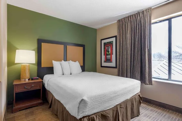 Room 4 of 29