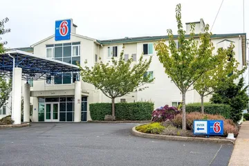 Motel 6 Lincoln City OR