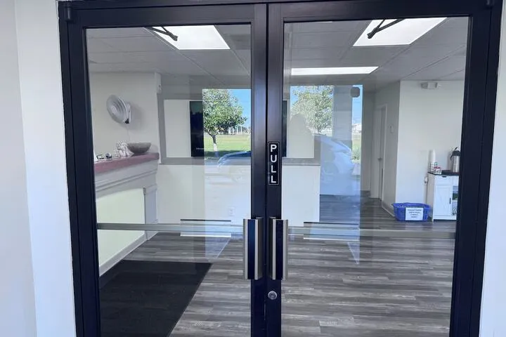 Check-in/check-out kiosk