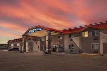 HOTEL FUZION INN & SUITES